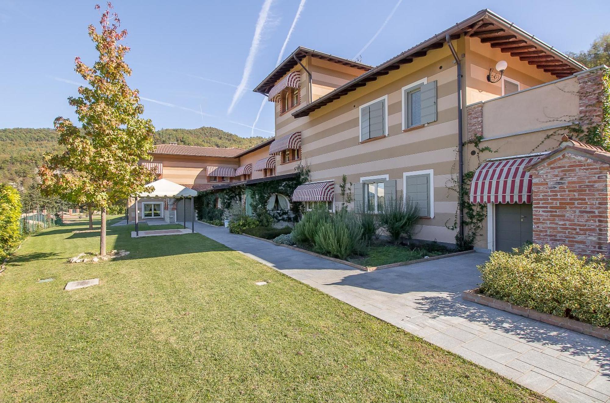 Tenuta Pian D'Attesio - Agriturismo Castelletto Soprano Eksteriør billede