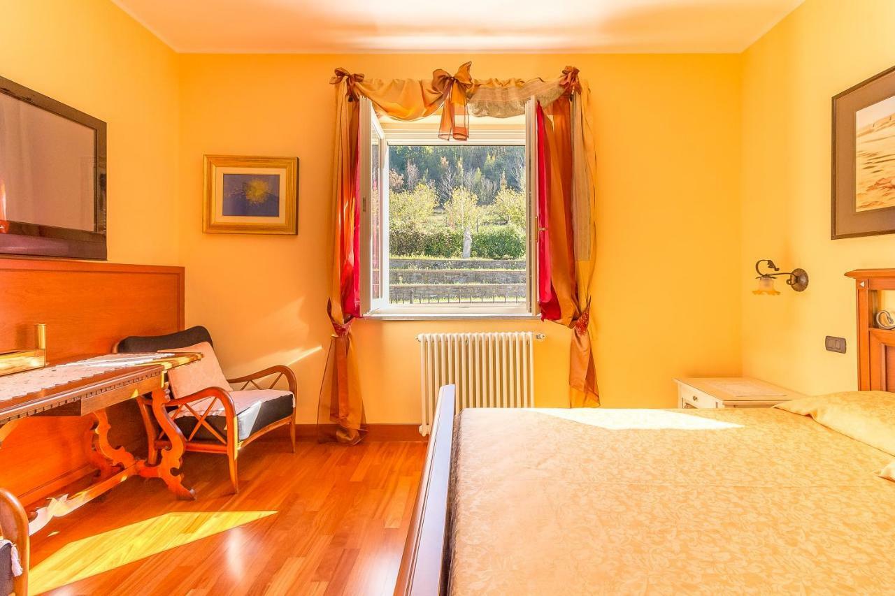 Tenuta Pian D'Attesio - Agriturismo Castelletto Soprano Eksteriør billede
