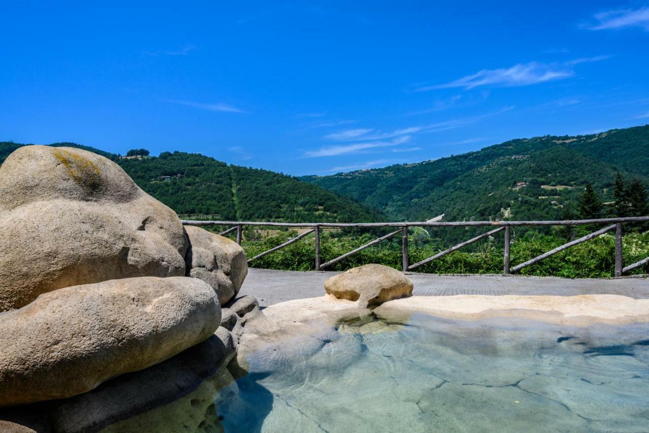 Tenuta Pian D'Attesio - Agriturismo Castelletto Soprano Eksteriør billede