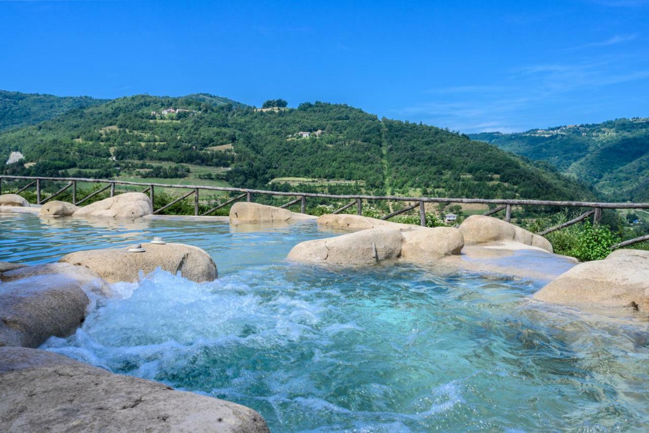 Tenuta Pian D'Attesio - Agriturismo Castelletto Soprano Eksteriør billede