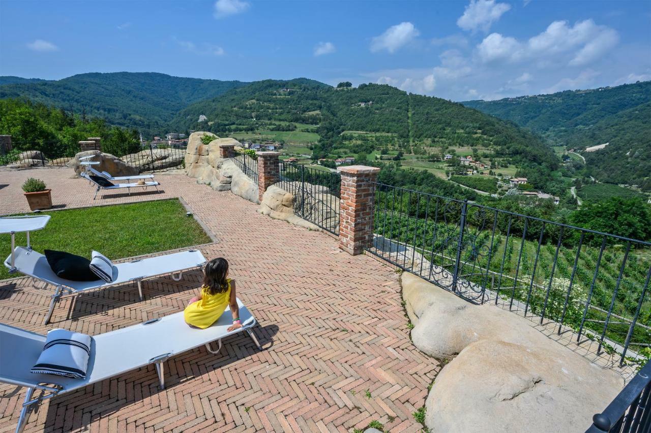 Tenuta Pian D'Attesio - Agriturismo Castelletto Soprano Eksteriør billede