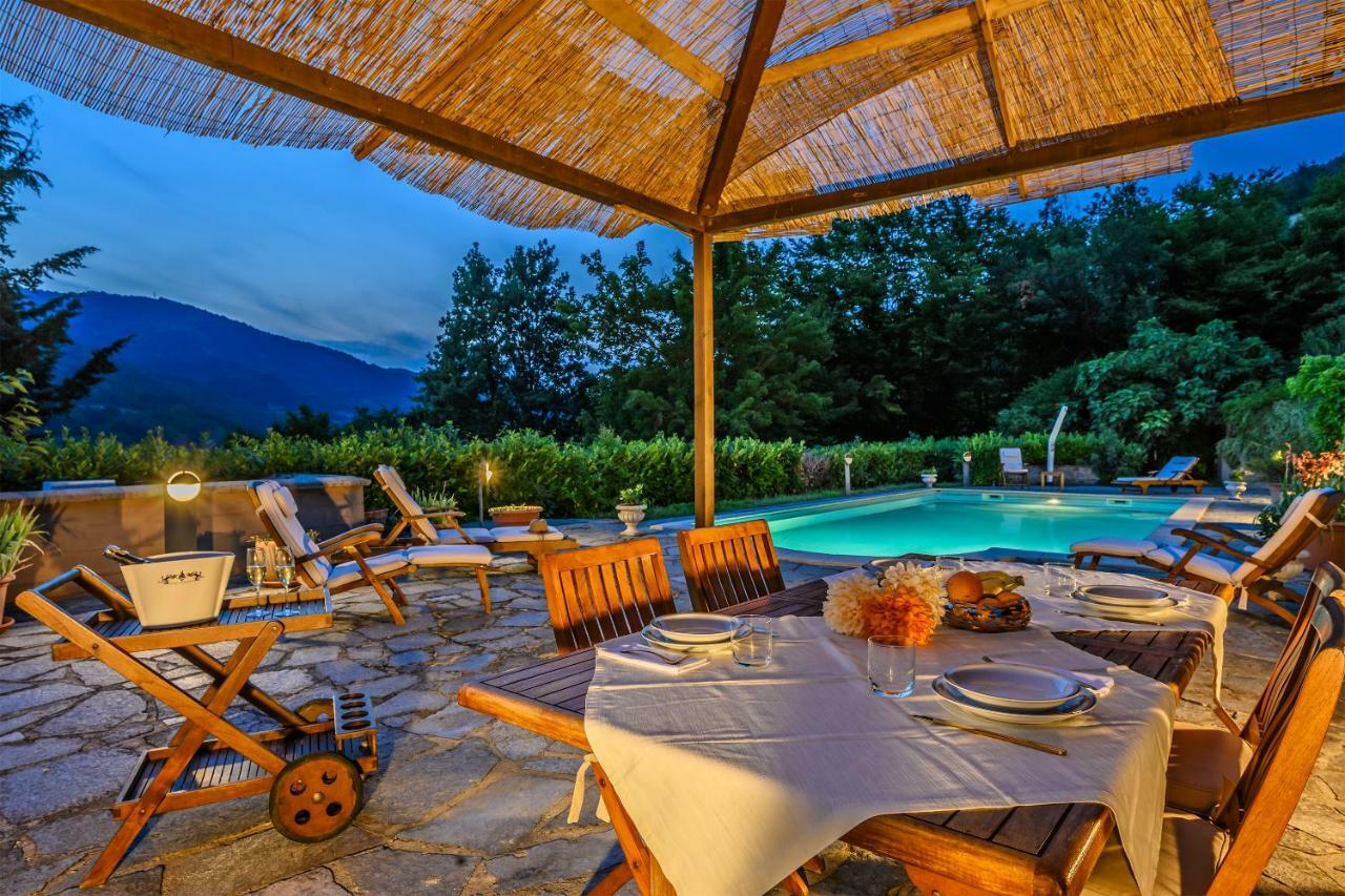 Tenuta Pian D'Attesio - Agriturismo Villa Castelletto Soprano Eksteriør billede