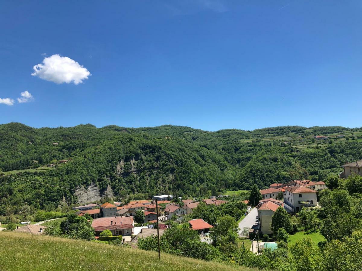 Tenuta Pian D'Attesio - Agriturismo Castelletto Soprano Eksteriør billede