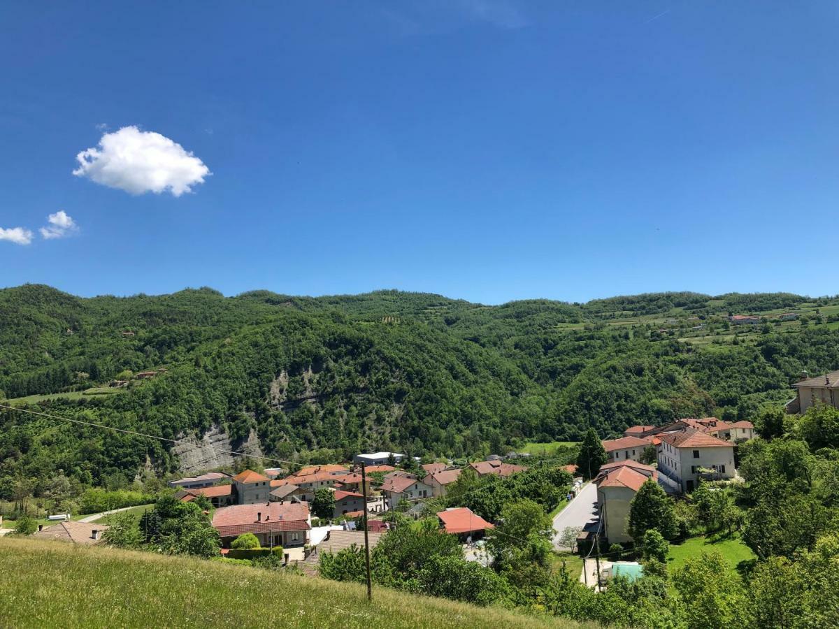 Tenuta Pian D'Attesio - Agriturismo Villa Castelletto Soprano Eksteriør billede